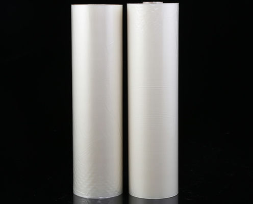 Un bon prix. film thermique de stratification de 1920mm BOPP, film de petit pain de stratification pour l'impression de empaquetage en ligne