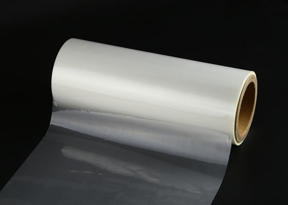 Un bon prix. 1080 mm film de laminage thermique à haute adhérence BOPP mat brillant pour le laminateur à chaud en ligne