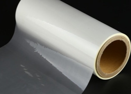 Good price Finition brillante 1560 mm BOPP film de stratification thermique rouleau pour l'emballage étirable 3 pouces noyau en ligne