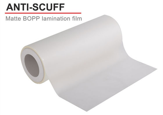 Good price L'adhésif résistant aux frottements Bopp Matt Film Roll pour l'estampage à chaud 28mic 4000m en ligne
